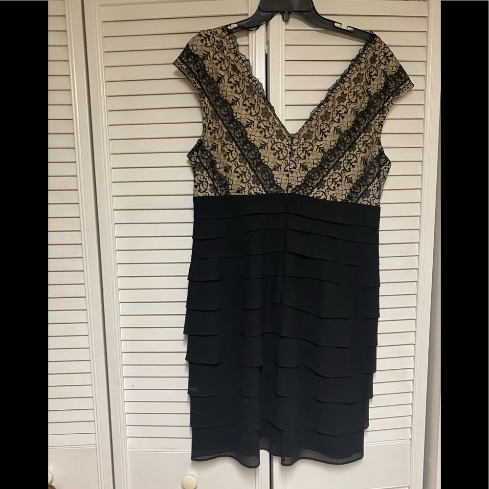 Black Lace Low V-Neck Sheath Dress Size 14 Petite